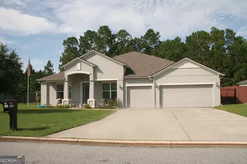 102 Yellowood Dr, Kingsland, GA 31548