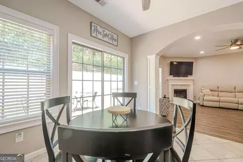 202 Oakleaf Dr, Acworth, GA 30102 photo 14