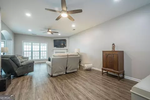 202 Oakleaf Dr, Acworth, GA 30102 photo 7