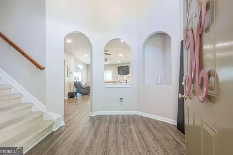 202 Oakleaf Dr, Acworth, GA 30102 photo 4