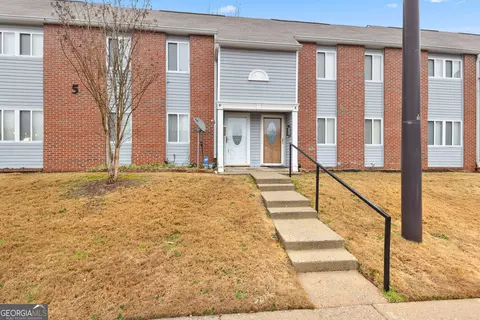 636 North Ave #5D, Jonesboro, GA 30236