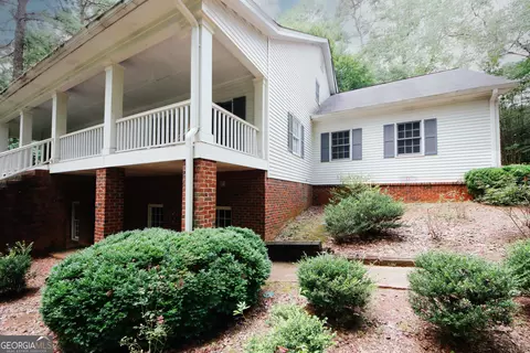 5797 Trotters Ct, Stone Mountain, GA 30087