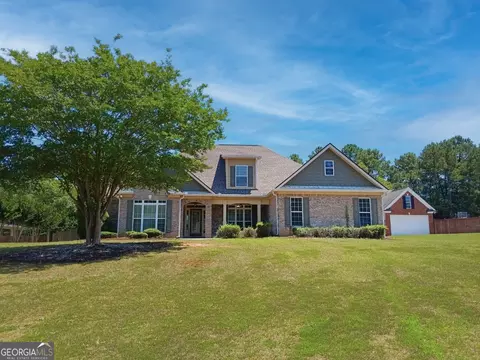 2109 Rock Ct, Loganville, GA 30052