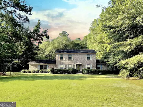 116 S Edgewood Dr, Statesboro, GA 30458