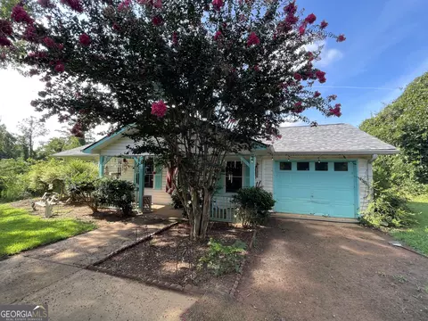 788 Smokey Rd, Newnan, GA 30263