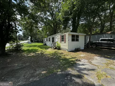 Exterior - 401 S 3rd St, Warner Robins, GA 31088 photo 10 of 24