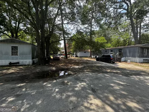 Exterior - 401 S 3rd St, Warner Robins, GA 31088 photo 12 of 24