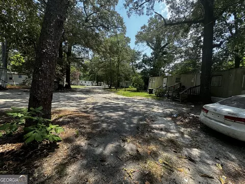 Exterior - 401 S 3rd St, Warner Robins, GA 31088 photo 7 of 24