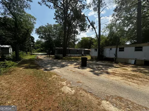 Exterior - 401 S 3rd St, Warner Robins, GA 31088 photo 17 of 24