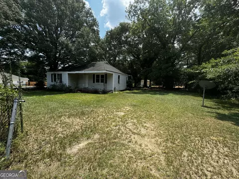 Exterior - 401 S 3rd St, Warner Robins, GA 31088 photo 23 of 24