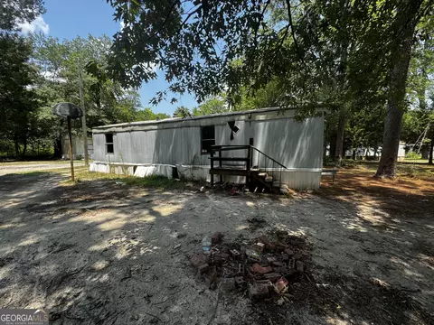 Exterior - 401 S 3rd St, Warner Robins, GA 31088 photo 3 of 24