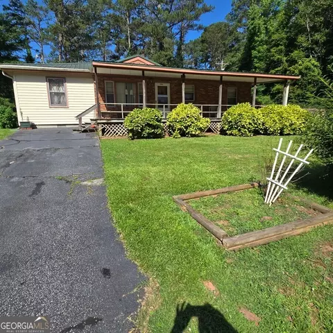 8 Josephine St, Newnan, GA 30263