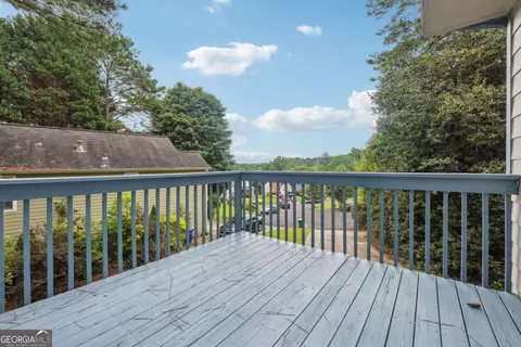 827 Mountain View Dr, Stone Mountain, GA 30083 | 27 Photos - Movoto