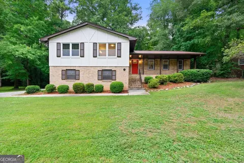 2135 Fern Valley Dr SW, Atlanta, GA 30331