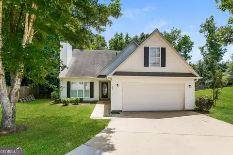 23 Lexington Dr, Grantville, GA 30220