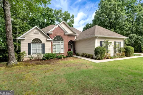 131 Tall Oaks Dr, Alto, GA 30510