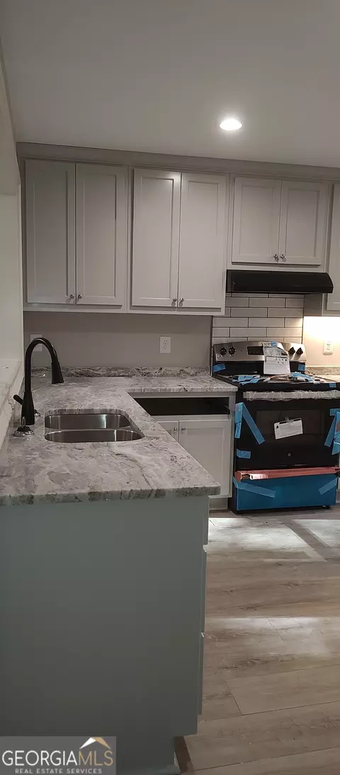 Kitchen - 13 Brown St, Barnesville, GA 30204 photo 1 of 2