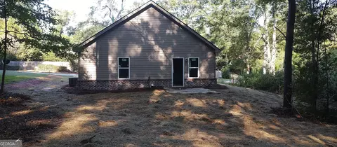 Exterior - 13 Brown St, Barnesville, GA 30204 photo 2 of 2