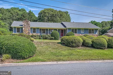 4057 Linda Ln SW, Lilburn, GA 30047