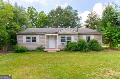 43 E Newnan Rd, Newnan, GA 30263