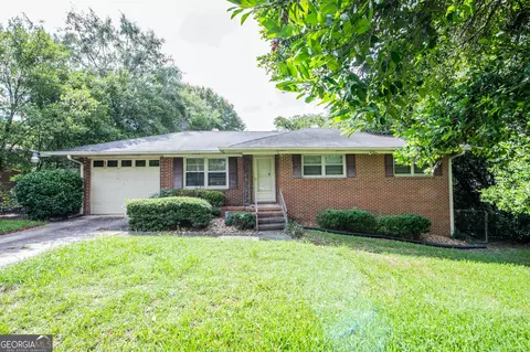 121 Spradley Dr, Macon, GA 31211