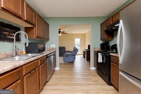 211 Haven Way, Perry, GA 31069 photo 5