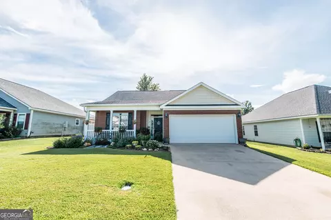 405 Cranesbill Dr, Bonaire, GA 31005