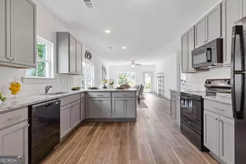 305 Forkview Dr, Lawrenceville, GA 30044 photo 9