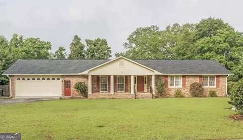 302 Cloverdale Dr, Dublin, GA 31021