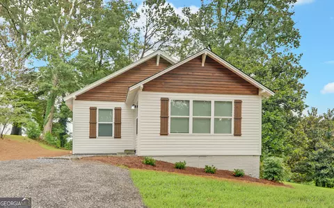 181 Forest Ave, Toccoa, GA 30577