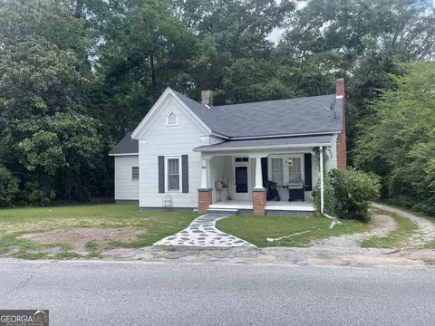 160 W Candler St, Winder, GA 30680