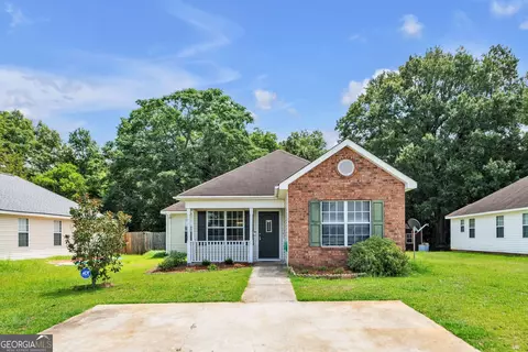 504 Chadwyck Cir, Bonaire, GA 31005