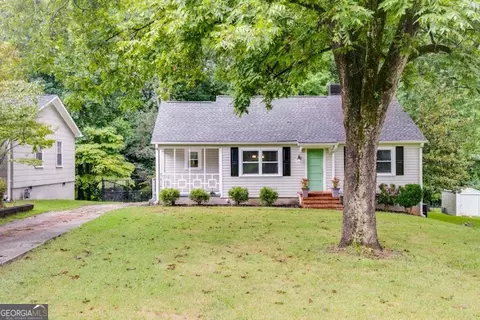 206 Myrtle St, Carrollton, GA 30117
