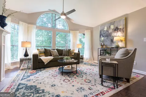 209 Saint Andrews Ct, Alpharetta, GA 30022