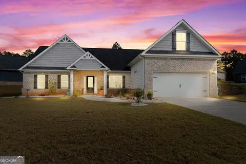 206 Graydon Ct, Locust Grove, GA 30248
