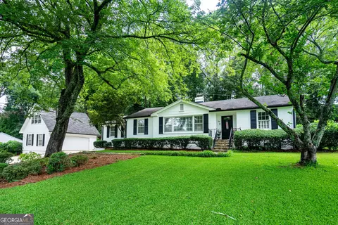 108 Ridgecrest Rd, Lagrange, GA 30240