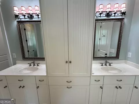 Bath - 472 Northridge Cir, Evans, GA 30809 photo 2 of 3