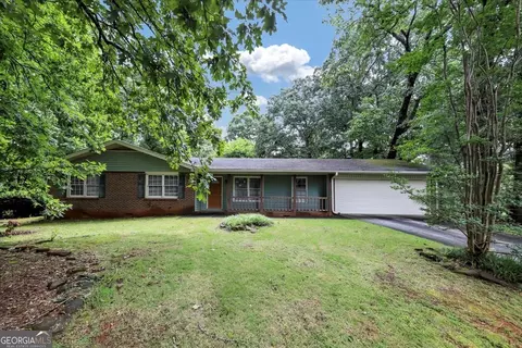 1122 Peggy Mcmillan Dr, Lithonia, GA 30058