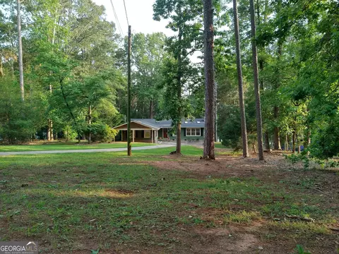 526 Riverbend Rd, Lavonia, GA 30553
