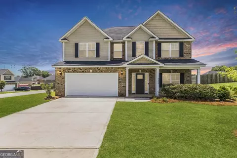 724 Bedfordshire Ln, Bonaire, GA 31005
