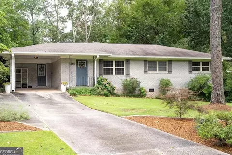 5460 Walker Rd, Stone Mountain, GA 30088