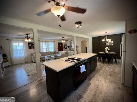 218 Pinehurst Dr, Dublin, GA 31021 photo 6
