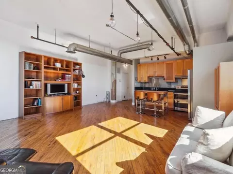 87 Peachtree St SW #701, Atlanta, GA 30303
