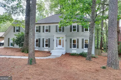 2953 Ravenwolfe Way, Snellville, GA 30039