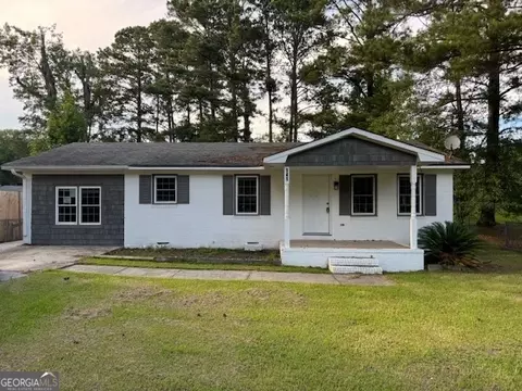 141 Edgewood Cir, Barnesville, GA 30204