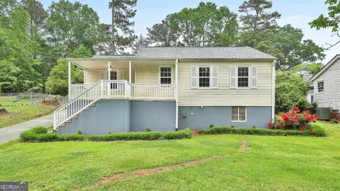 50 Bailey Dr, Newnan, GA 30263