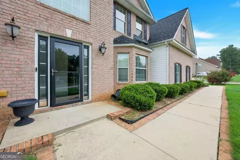 210 Kyndal Dr, Hampton, GA 30228 photo 3