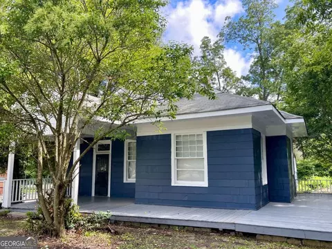 9064 E Broad St, Sparta, GA 31087 photo 2
