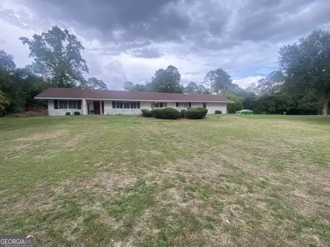 197 Ninth St, Cochran, GA 31014