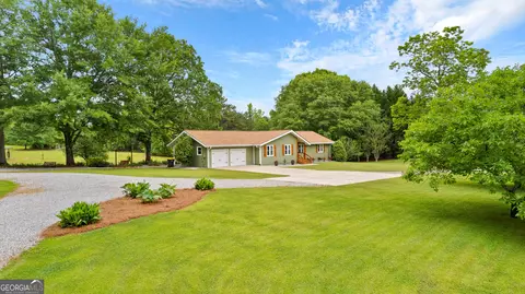 518 Martin Mill Rd, Moreland, GA 30259